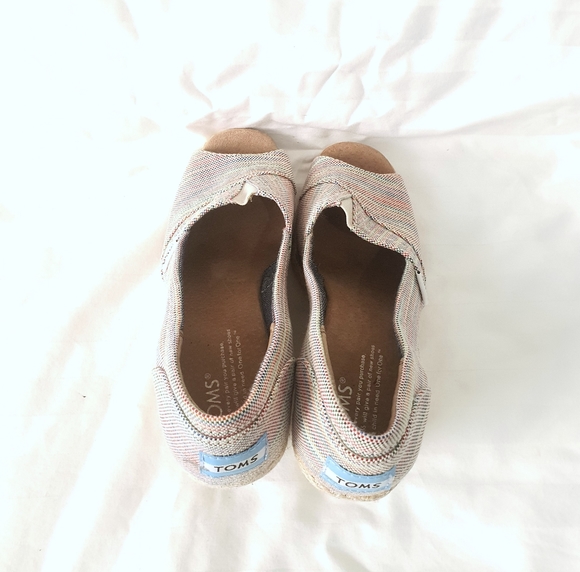 Toms Rainbow Stripe Wegde Peeptoe Shoe - Picture 6 of 12